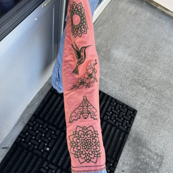 Orchid Colombia Jean Jacket w/ Butterfly Accents, Size M - BRAND NEW! - Picture 6 of 9